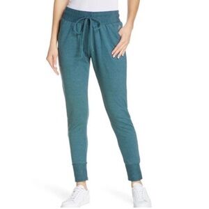 Free People Movement Sunny Skinny Sweatpants in Seeing Stars Size Medium Green